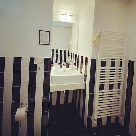 211 Underground Otel Viareggio Dış mekan fotoğraf