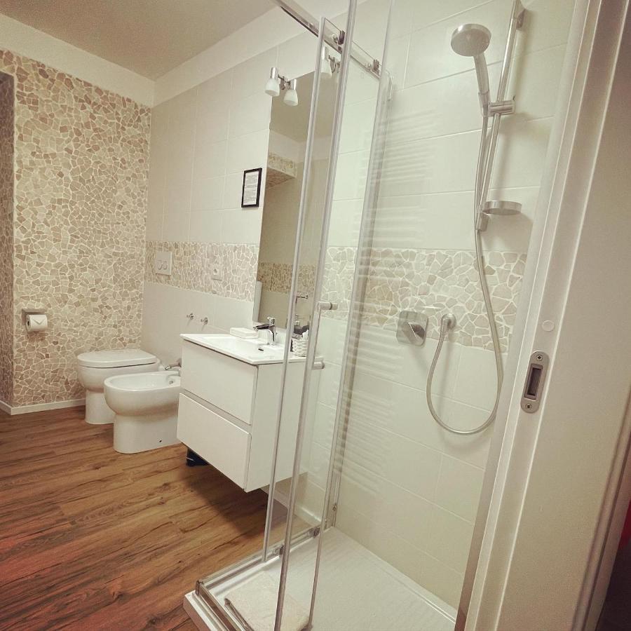 211 Underground Otel Viareggio Dış mekan fotoğraf