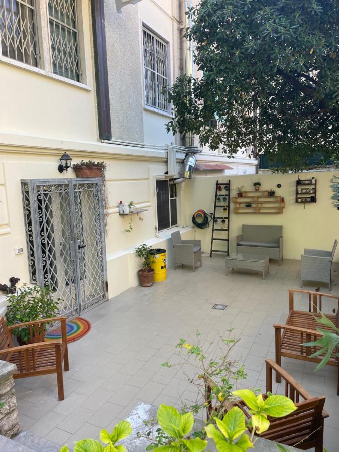 211 Underground Otel Viareggio Dış mekan fotoğraf