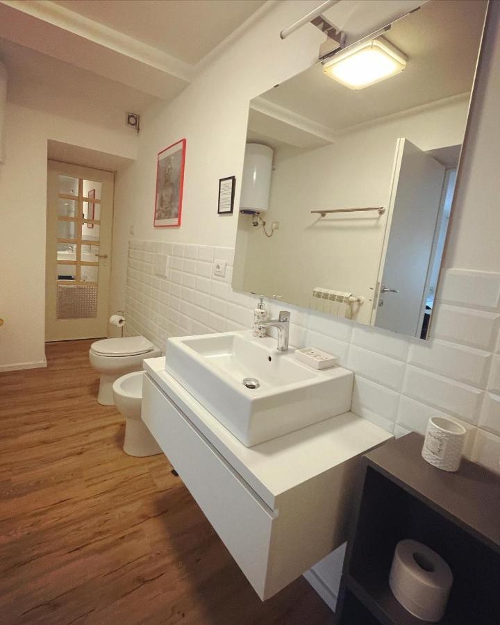 211 Underground Otel Viareggio Dış mekan fotoğraf